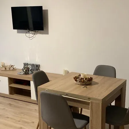 Perfekt Apartman * 巴拉顿菲赖德